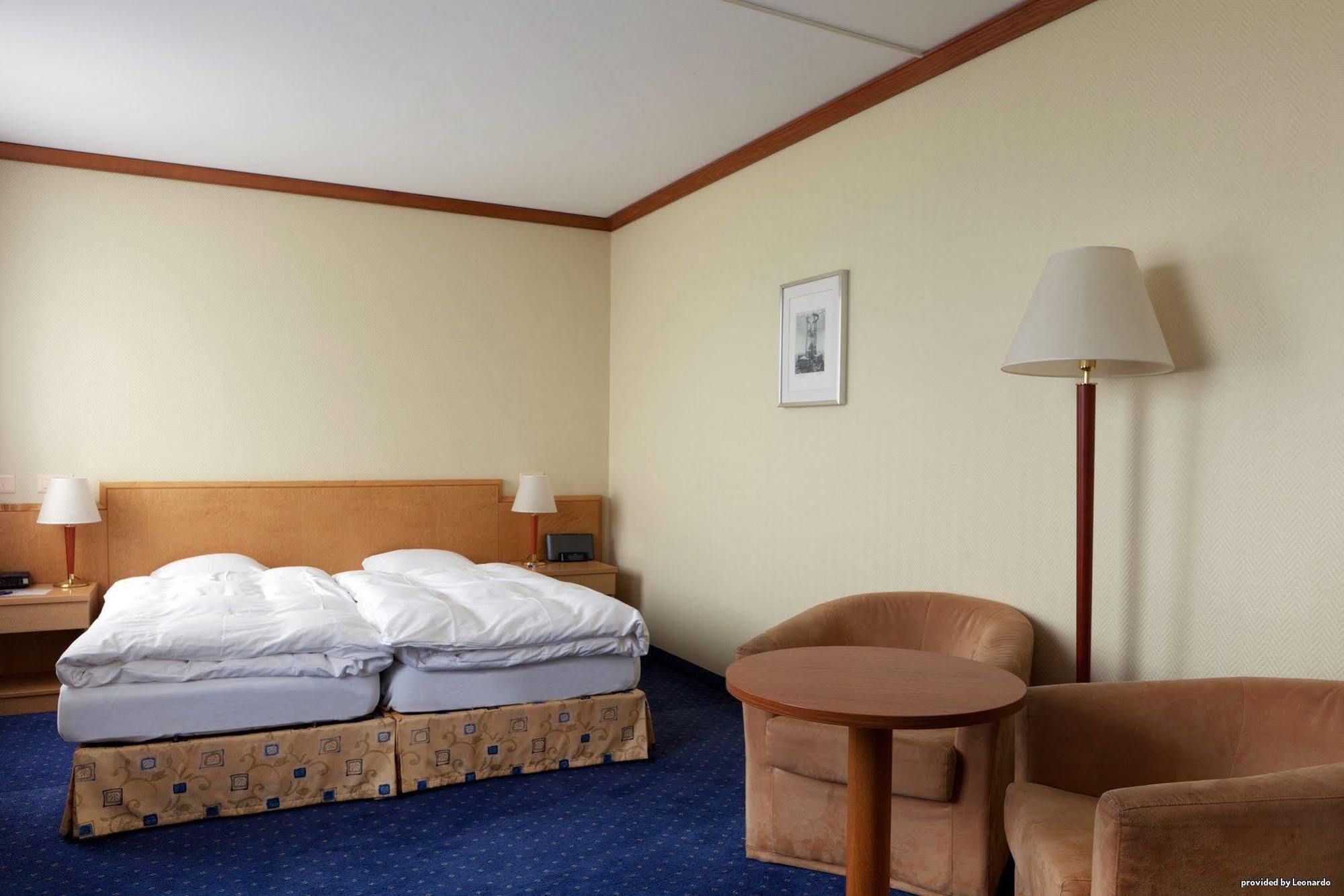 Hotel Rallye & Entrees Aux Bains De La Gruyere Bulle Bilik gambar